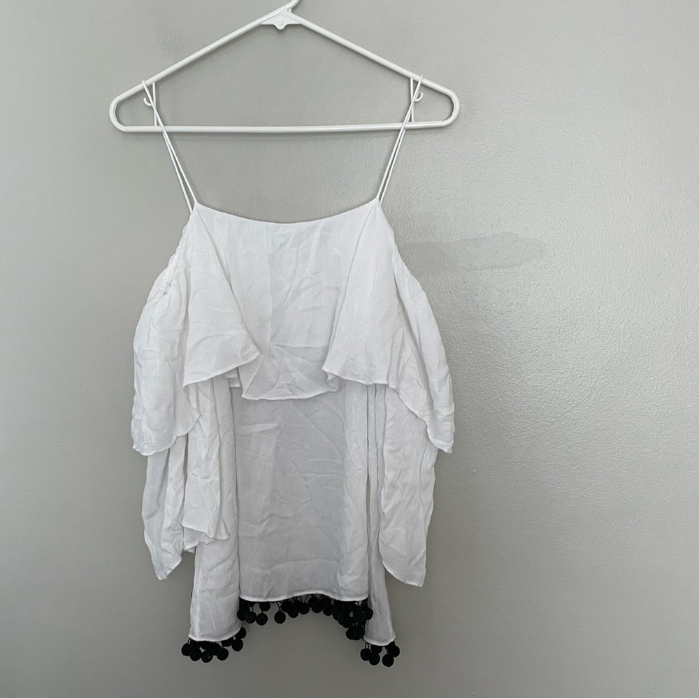 Alice + Olivia White Off-Shoulder Pom Pom Trim Women's Top medium